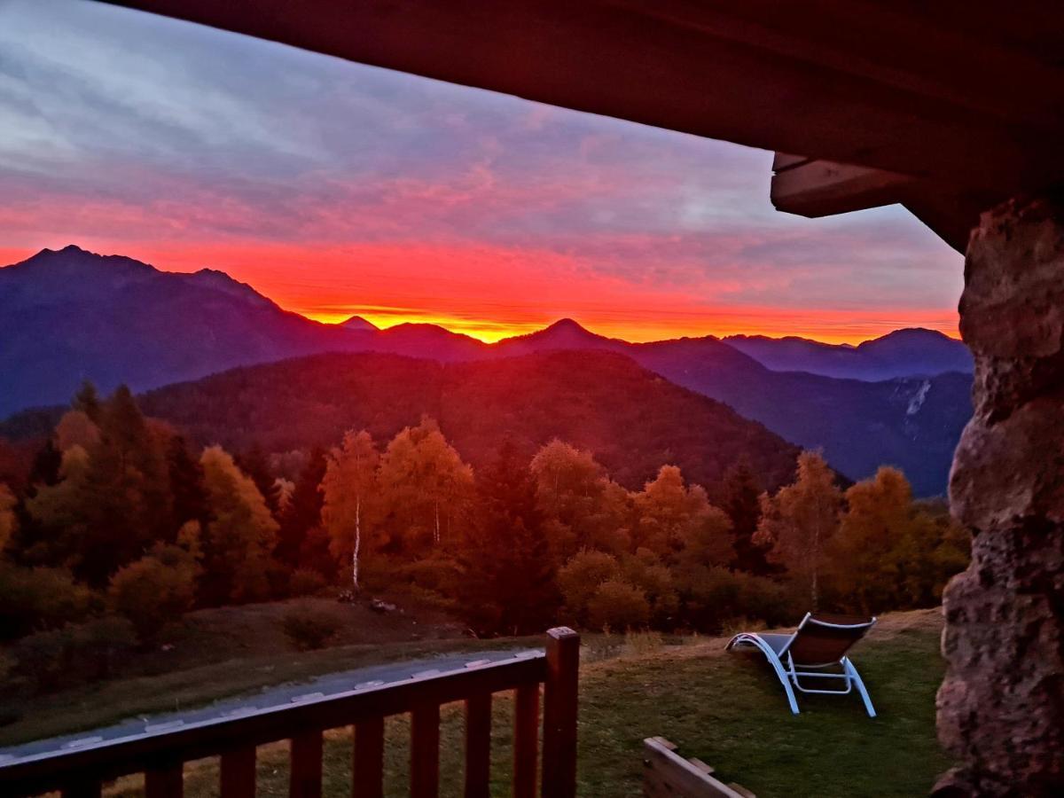 Chalet Chapeau Rar Castel Condino Εξωτερικό φωτογραφία