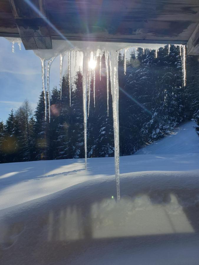 Chalet Chapeau Rar Castel Condino Εξωτερικό φωτογραφία