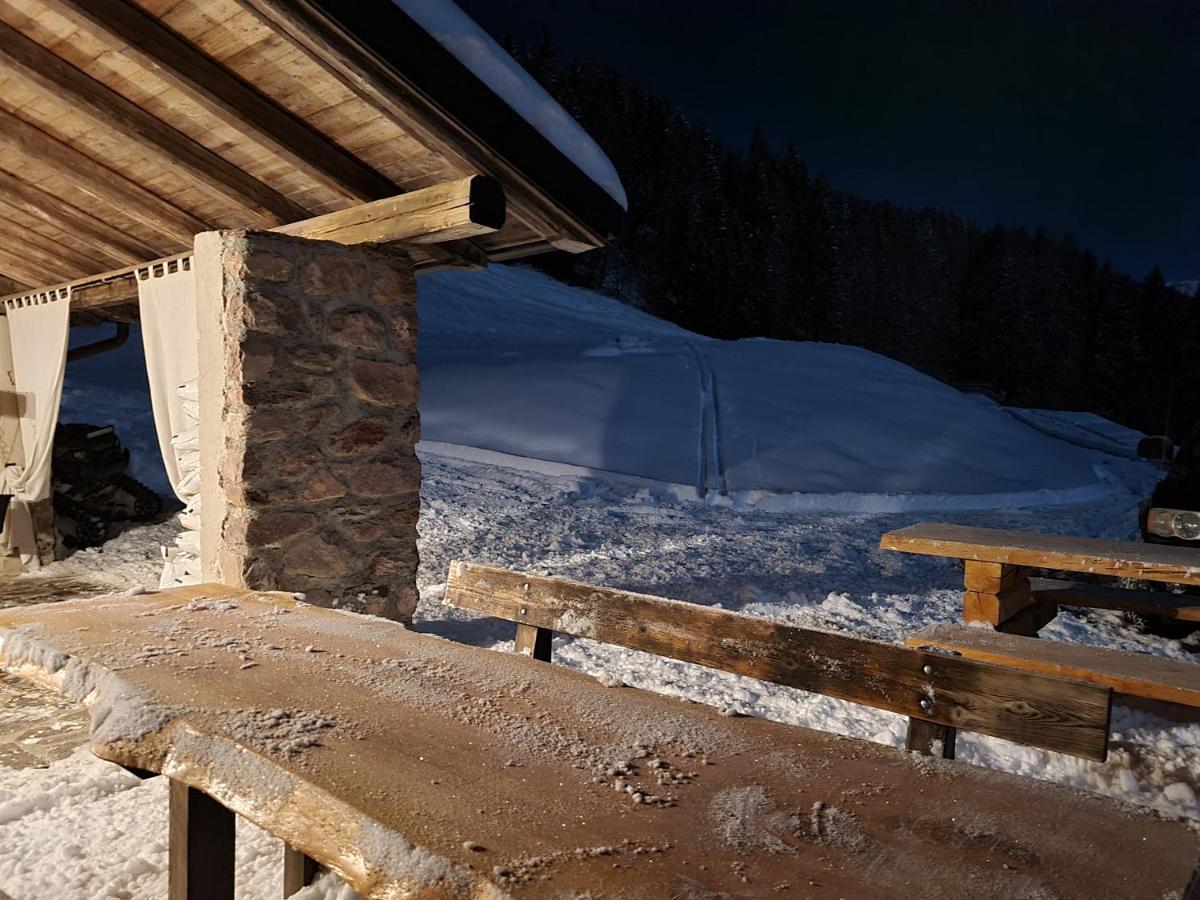 Chalet Chapeau Rar Castel Condino Εξωτερικό φωτογραφία