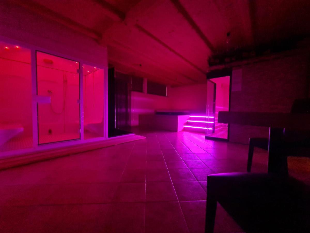 Chalet Chapeau Rar Castel Condino Εξωτερικό φωτογραφία