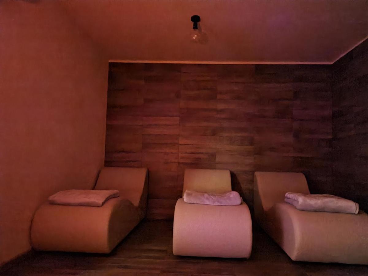 Chalet Chapeau Rar Castel Condino Εξωτερικό φωτογραφία