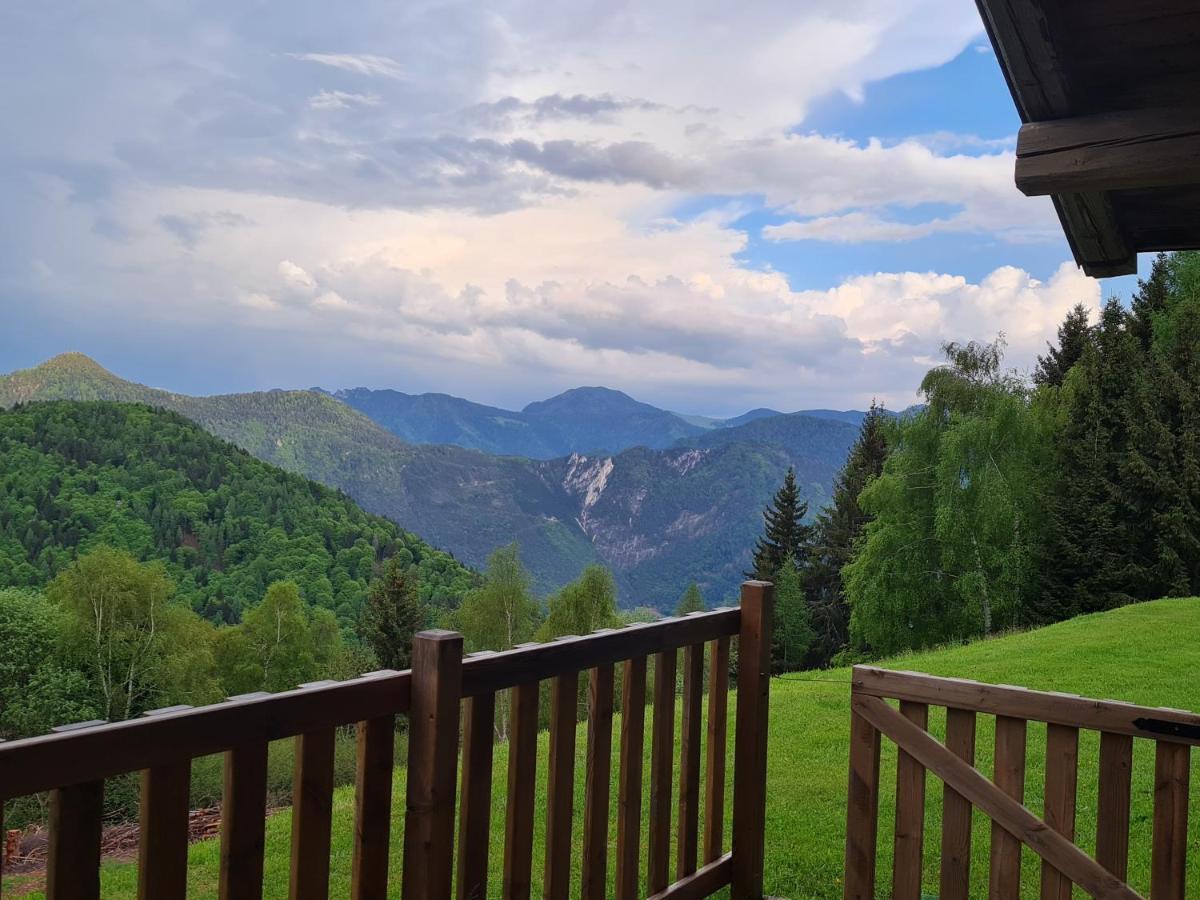 Chalet Chapeau Rar Castel Condino Εξωτερικό φωτογραφία
